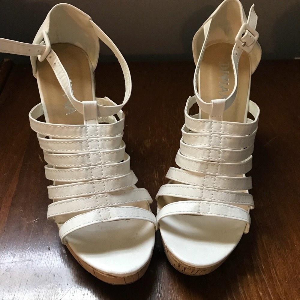 Wedge - White - worn - 8 1/2